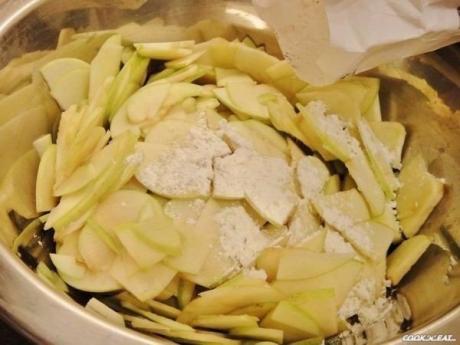 Яблочный пирог Шарлотка