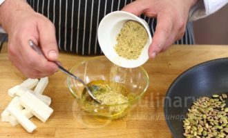 Сырные рулеты из кабачков и моркови
